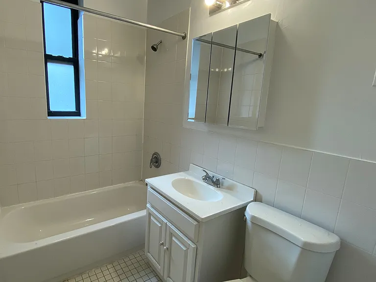711 Ocean Ave #CH — Photo 6