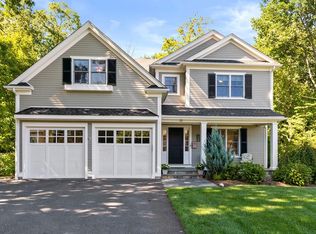 22 Northgate Rd, Wellesley, MA 02481