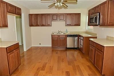 4th image of 226 Cooper Ln