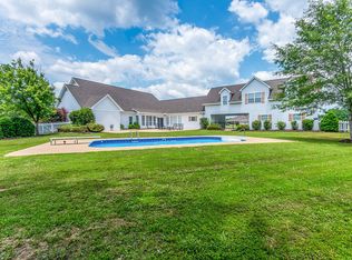 100 Foxchase Dr, Pike Road, AL 36064