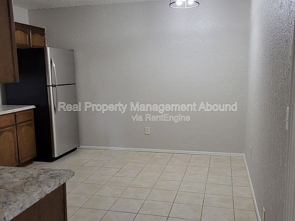 4th image of 8006 N 117th East Ave