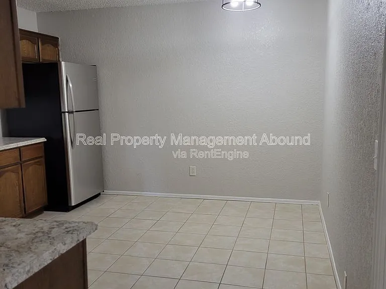 8006 N 117th East Ave — Photo 4