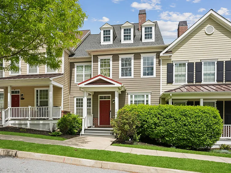 166 Shilling Ave — Photo 25