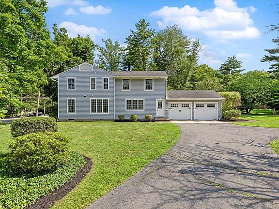 2nd image of 206 Snowden Ln