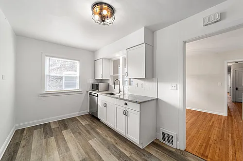 16209 Madison Ave #4 Photo 1