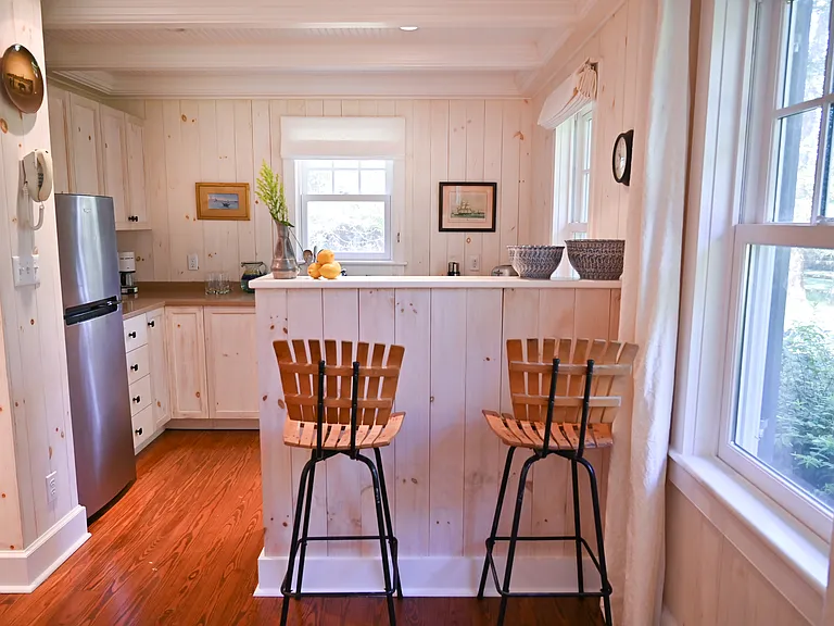 6 Rocky Point Ave — Photo 17