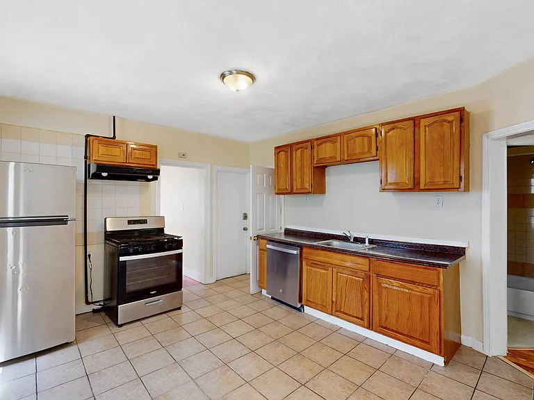 59 Armandine St #1 — Photo 6