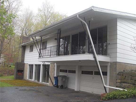 4th image of 494 Gilmore St