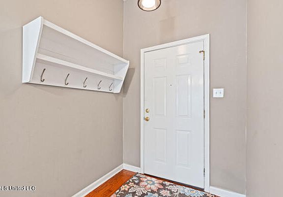 4th image of 6073 Allen Pkwy E