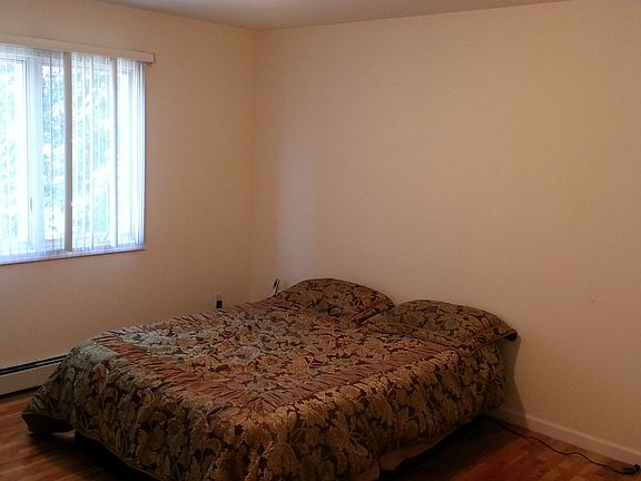 3rd image of 317 Palisade Ave #1