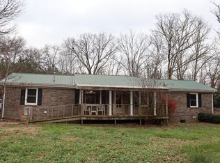402 Harton Blvd, Tullahoma, TN 37388