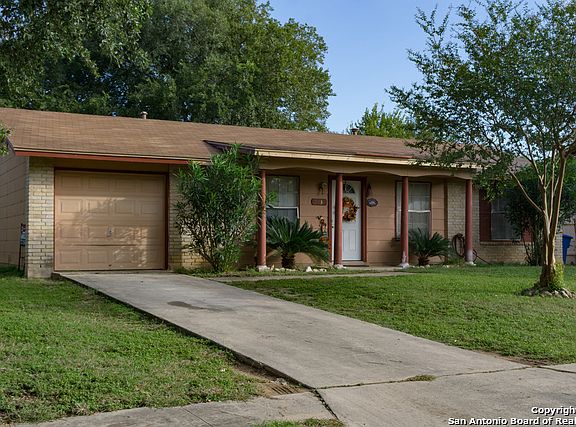 2nd image of 6739 Spring Hollow Dr