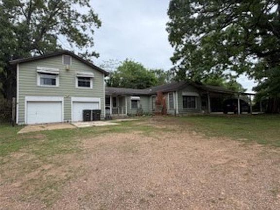 2nd image of 103 E Sherry Ln
