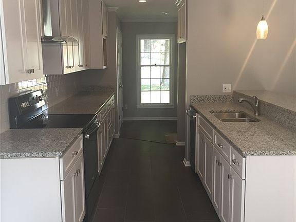 5th image of 5915 Baird Dr