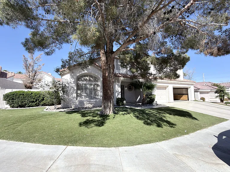 7620 Marluna Ct — Photo 17