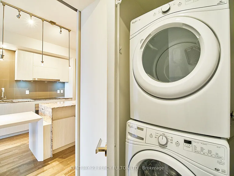 1 Bloor St E #3605 — Photo 13