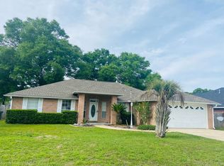6628 Hallendale Dr, Pensacola, FL 32526