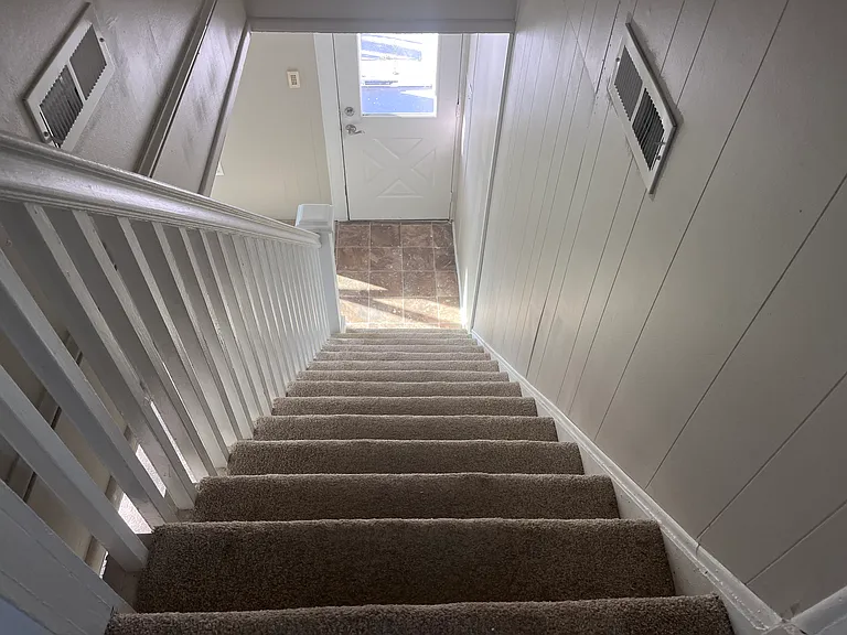 403 Delaware Ave — Photo 18