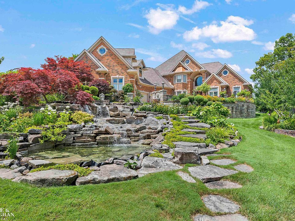 1st image of 404 Linkside Ct
