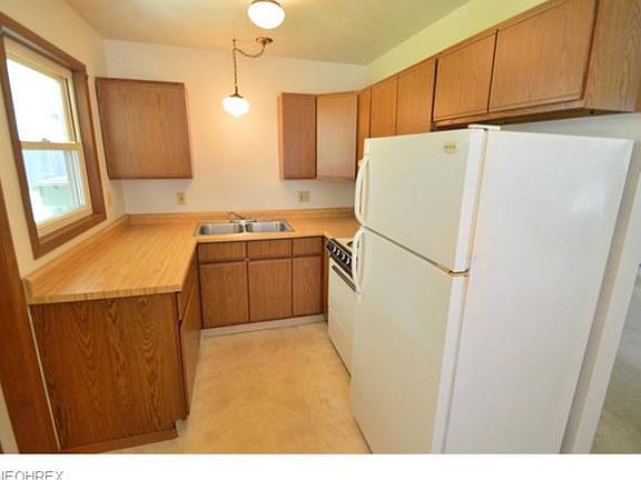 2nd image of 7439 Glenwood Ave