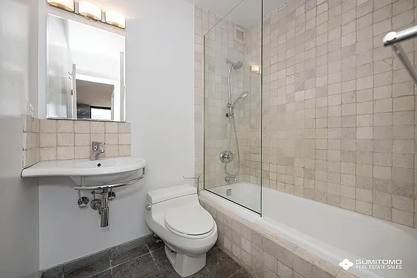 Rented by Sumitomo Real Estate Sales | media 8