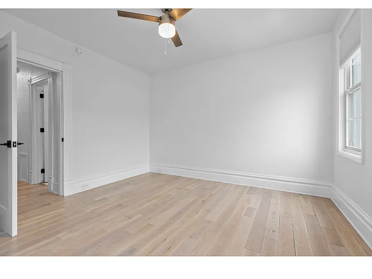 5238 Wickliff St — Photo 9