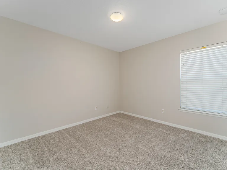 4510 Capital Blvd — Photo 16