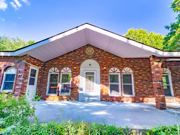 2217 54th St, Fennville, MI 49408