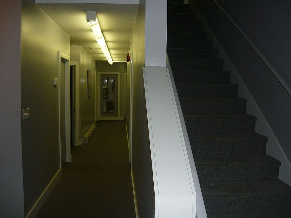 2nd image of 120 S Augusta St