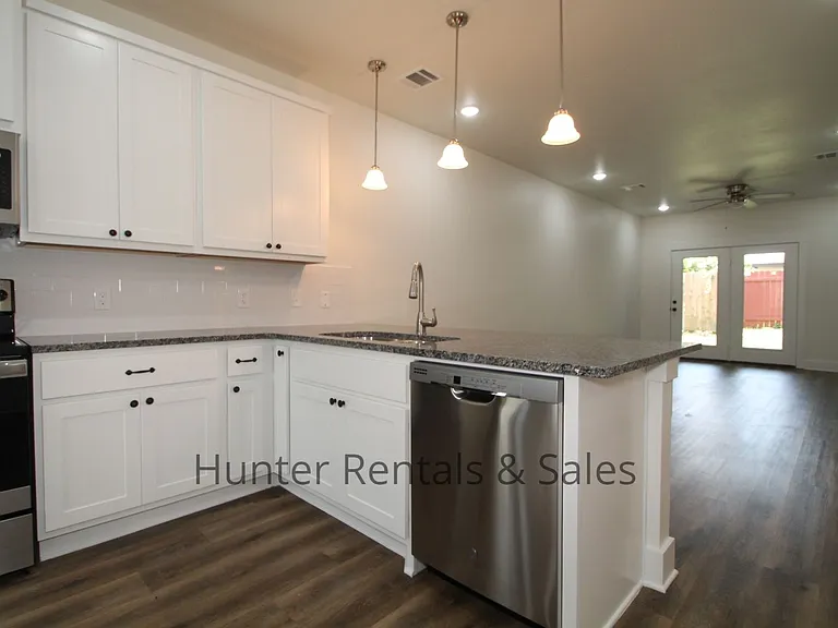 1956 Royal Loop — Photo 9