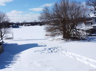 0 Burgess Dr, White Lake, MI 48386