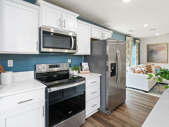 5th image of 2043 W Pleasant Ave #19