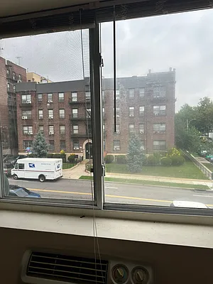 Rented by 18 REALTY | media 9