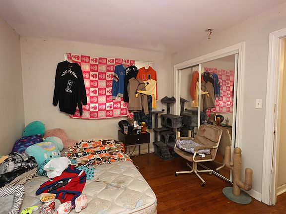 4th image of 10115 Old Orchard Ct Unit 102