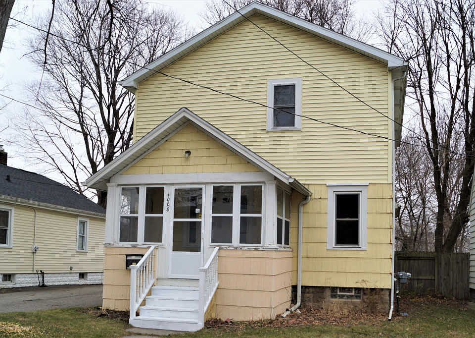 1st image of 1008 Greenwood Ave