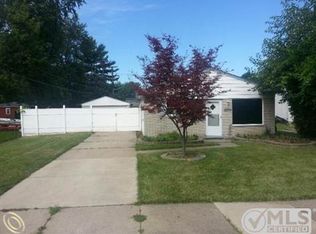 9160 Rosella St, Taylor, MI 48180