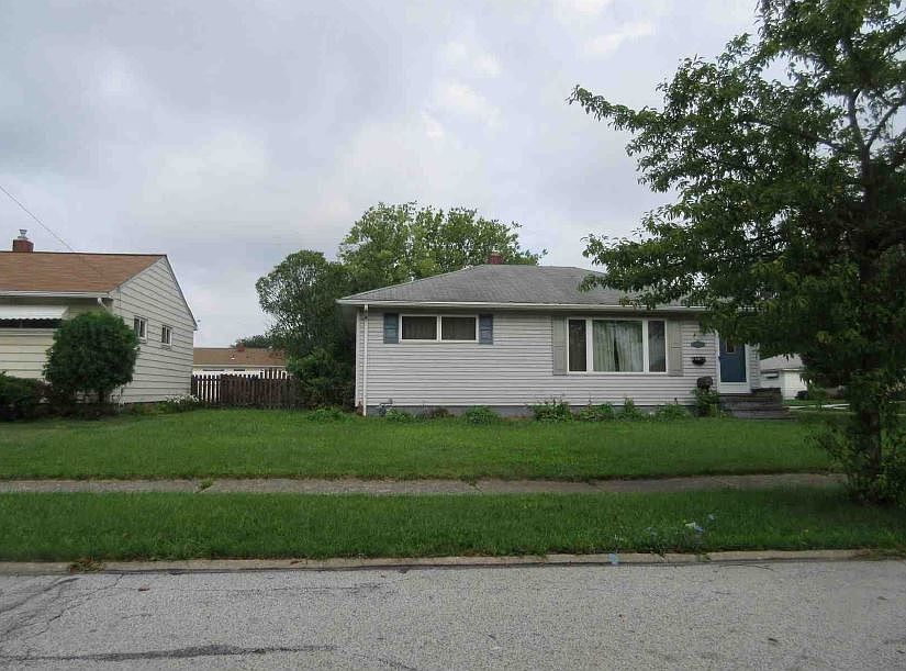 1st image of 6004 Mercer Dr