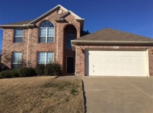 2740 Trinity Trail Way, Fort Worth, TX 76118