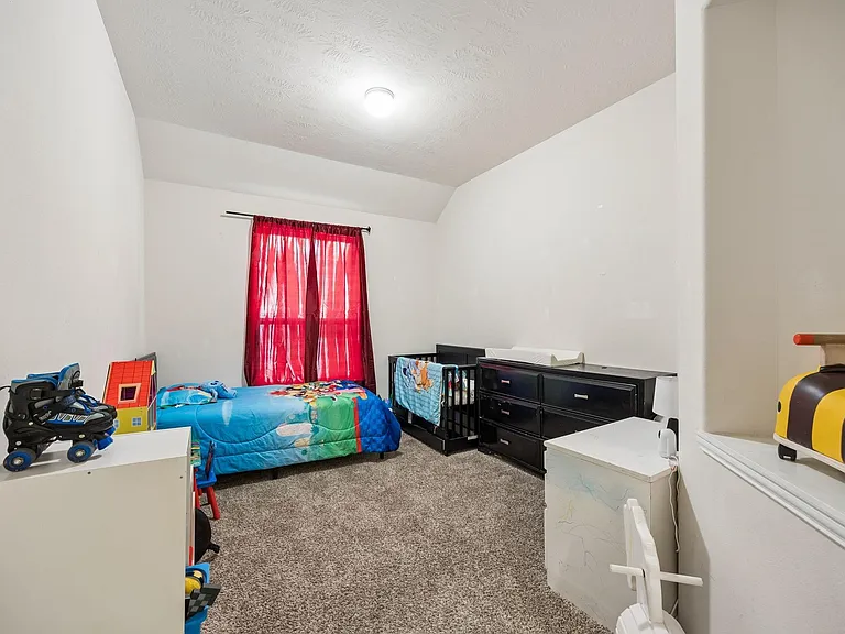 24631 Forest Hiker Ct — Photo 22