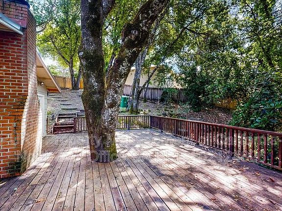 5th image of 1580 Madrone Dr