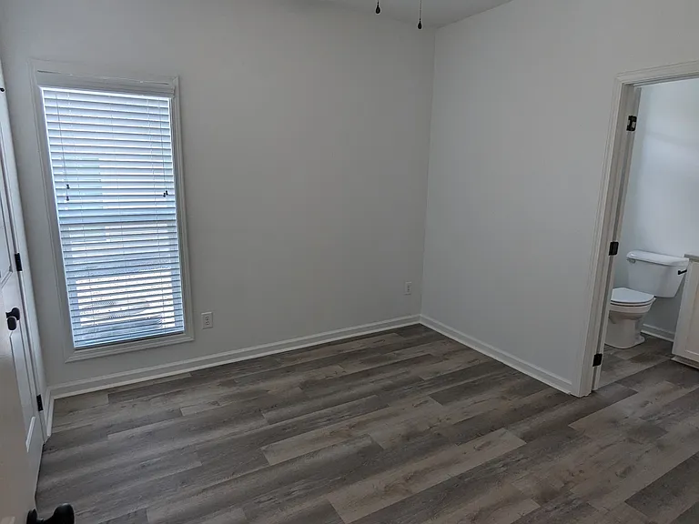 113 Edgefield Rd — Photo 19
