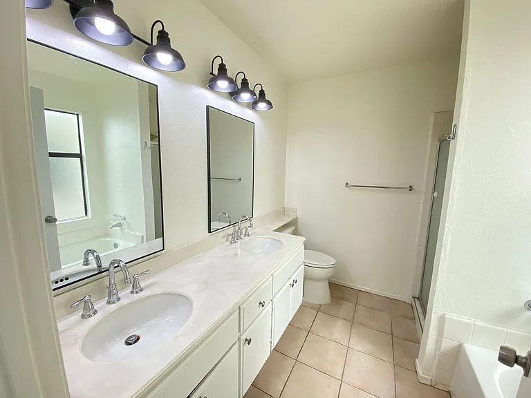 7563 Agua Dulce Ct — Photo 8