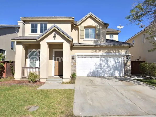 3890 Bluff St, Perris, CA 92571