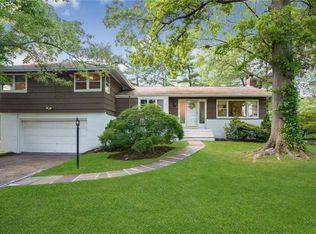 43 Hayhurst Rd, New Rochelle, NY 10804