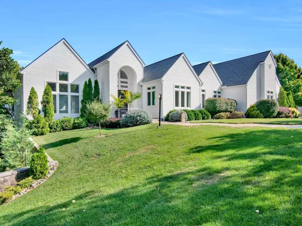 5700 SW 38th St, Topeka, KS 66610