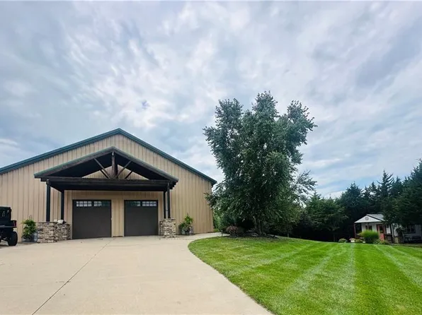 31305 W 89th St, De Soto, KS 66018