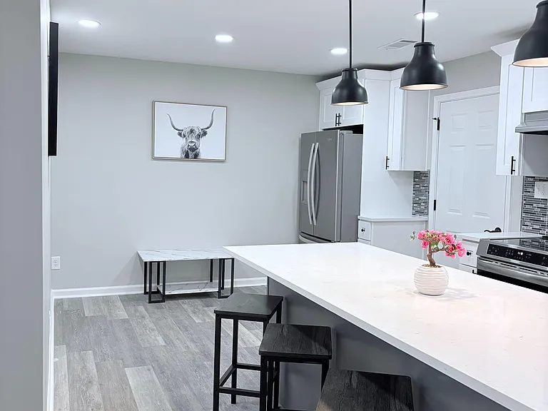 Robbie Ln SW — Photo 10