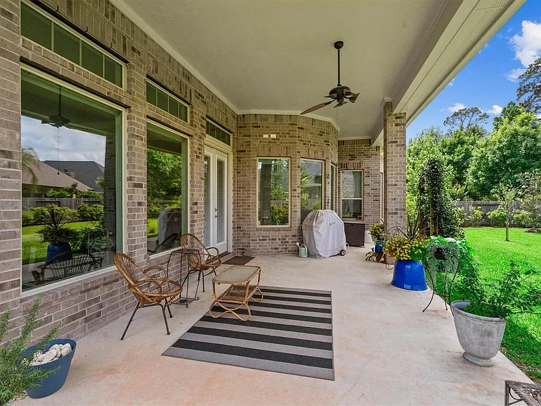 122 Coral Bells Ct — Photo 30