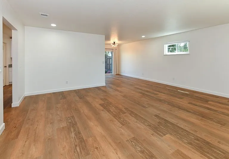 166 Almond Ave #168 — Photo 2