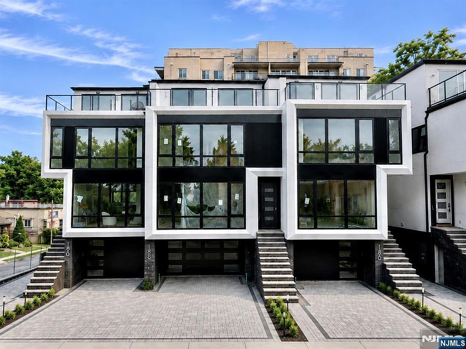 1st image of 190 Prospect St